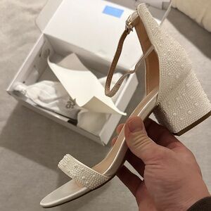 Dream Pairs White Beaded Heels